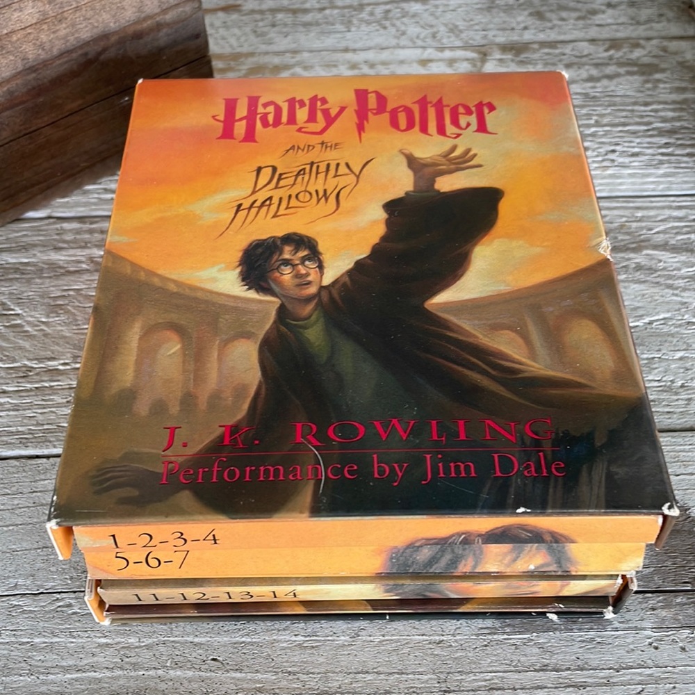Harry Potter and the Deathly  Hollows audio 17-CD’s